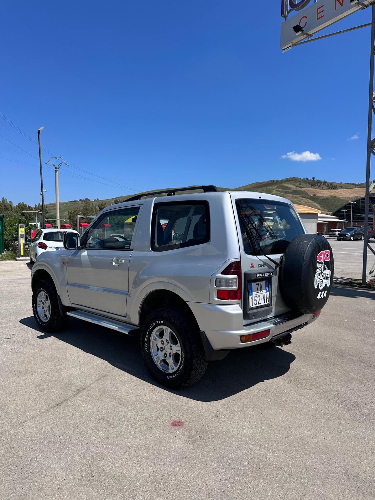 Mitsubishi Pajero 3.2 16V DI-D 3p. GLX