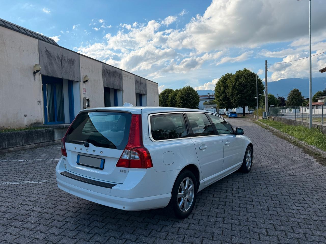 Volvo V70 D3 2.0d Summum FULL EURO5