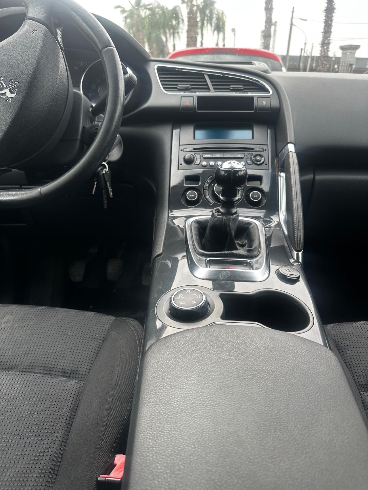 Peugeot 3008 1.6 HDi 112CV Allure