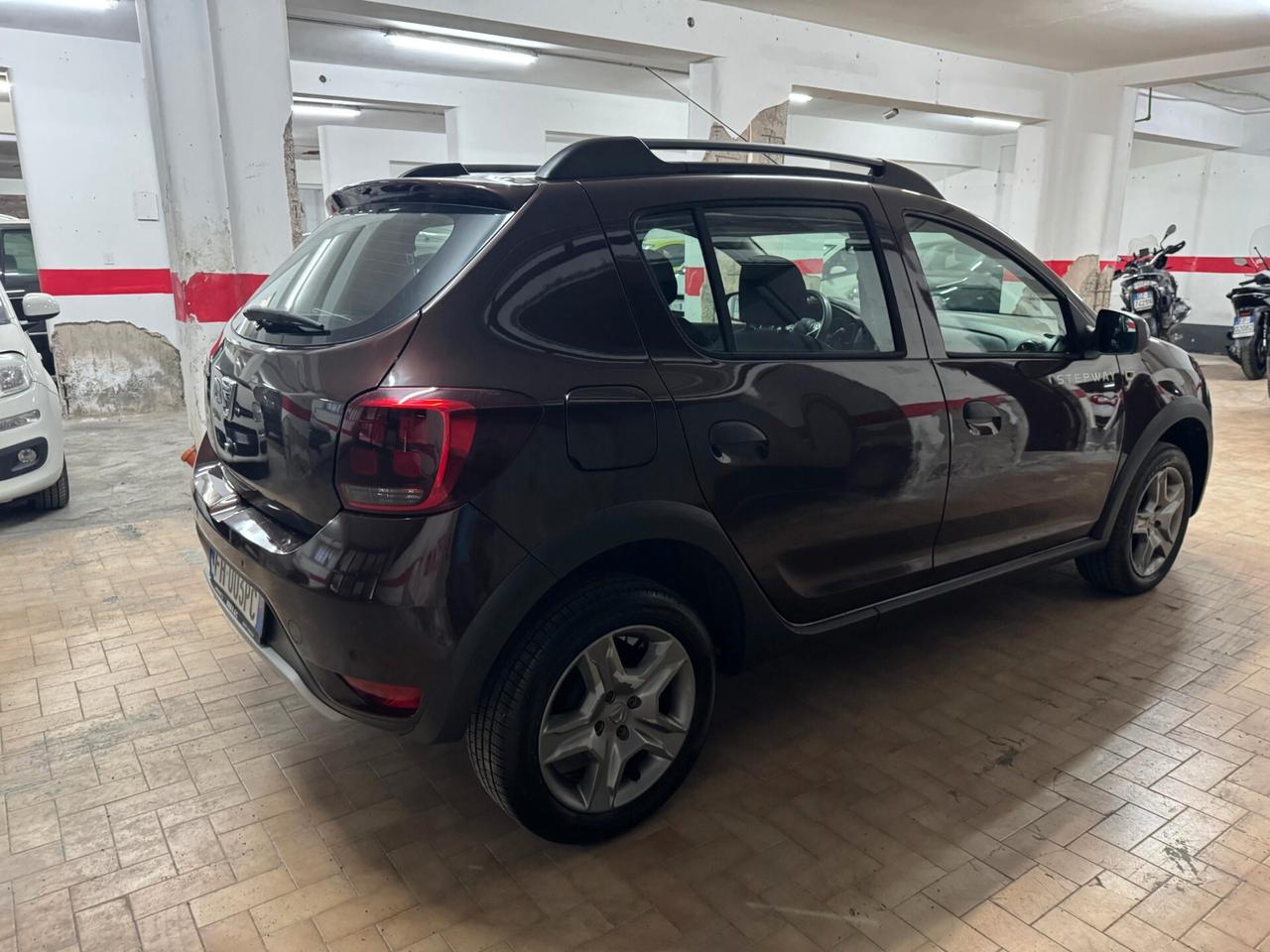 DACIA SANDERO STEPWAY 1.5 dCi – UNICO PROPRIETARIO – CONDIZIONI DA VETRINA!