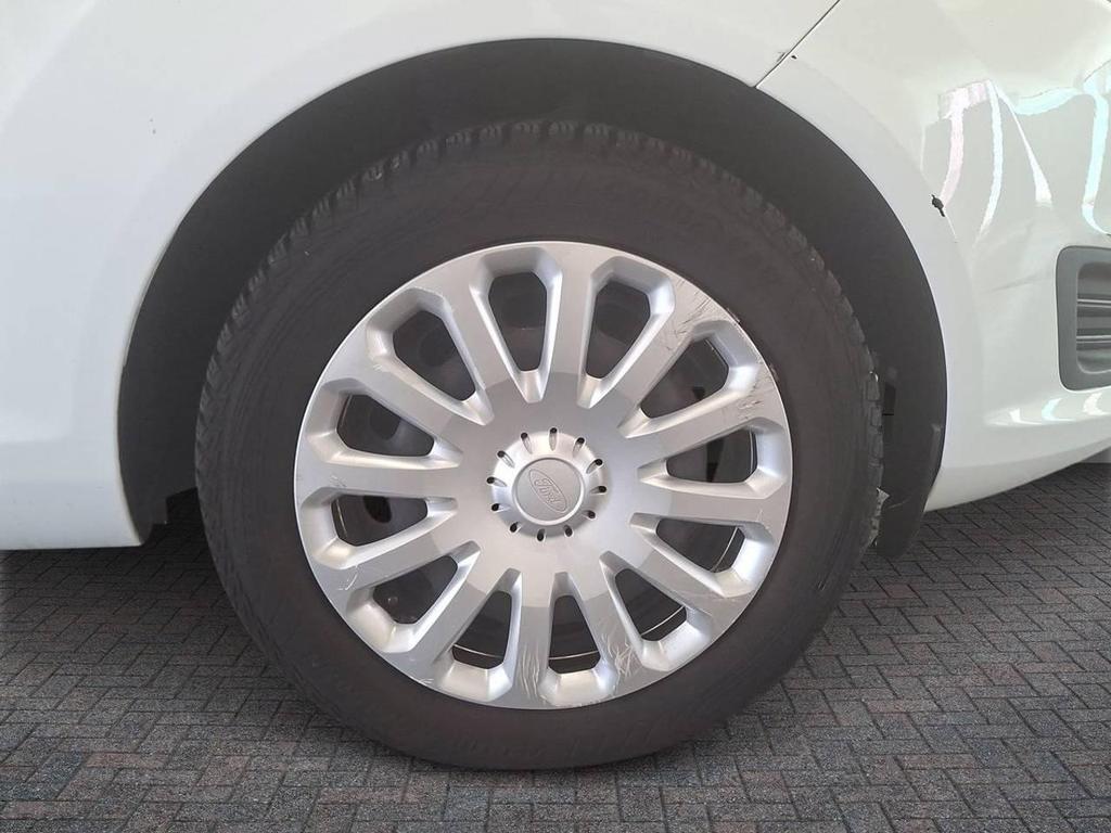 Ford Fiesta 5 Porte 1.4 Titanium