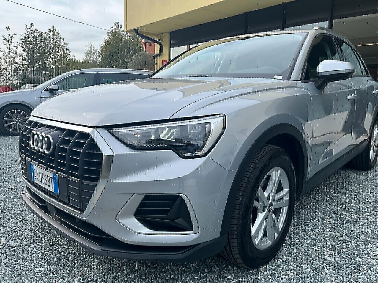 Audi Q3 35 TDI S tronic 02/2020 KM 69012