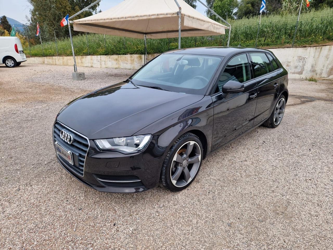 Audi A3 SPB 1.6 TDI 105 CV CR Ambition