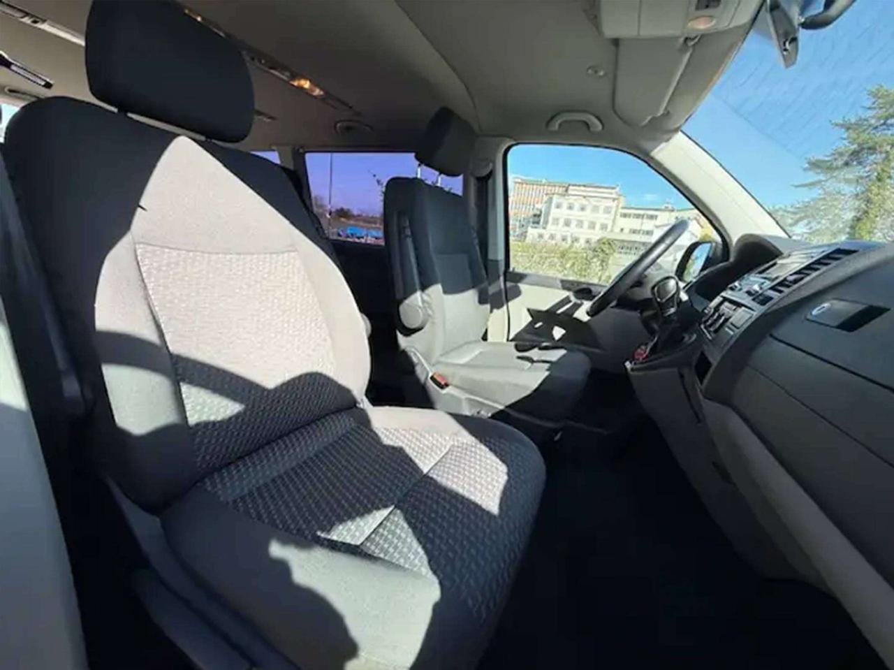 Volkswagen T5 Transporter DSG/Autocarro IVA ESPOSTA