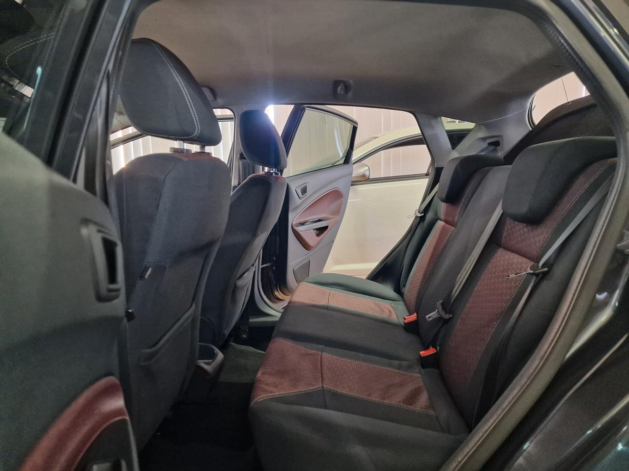 Ford Fiesta 1.4 TDCi 5p. Titanium