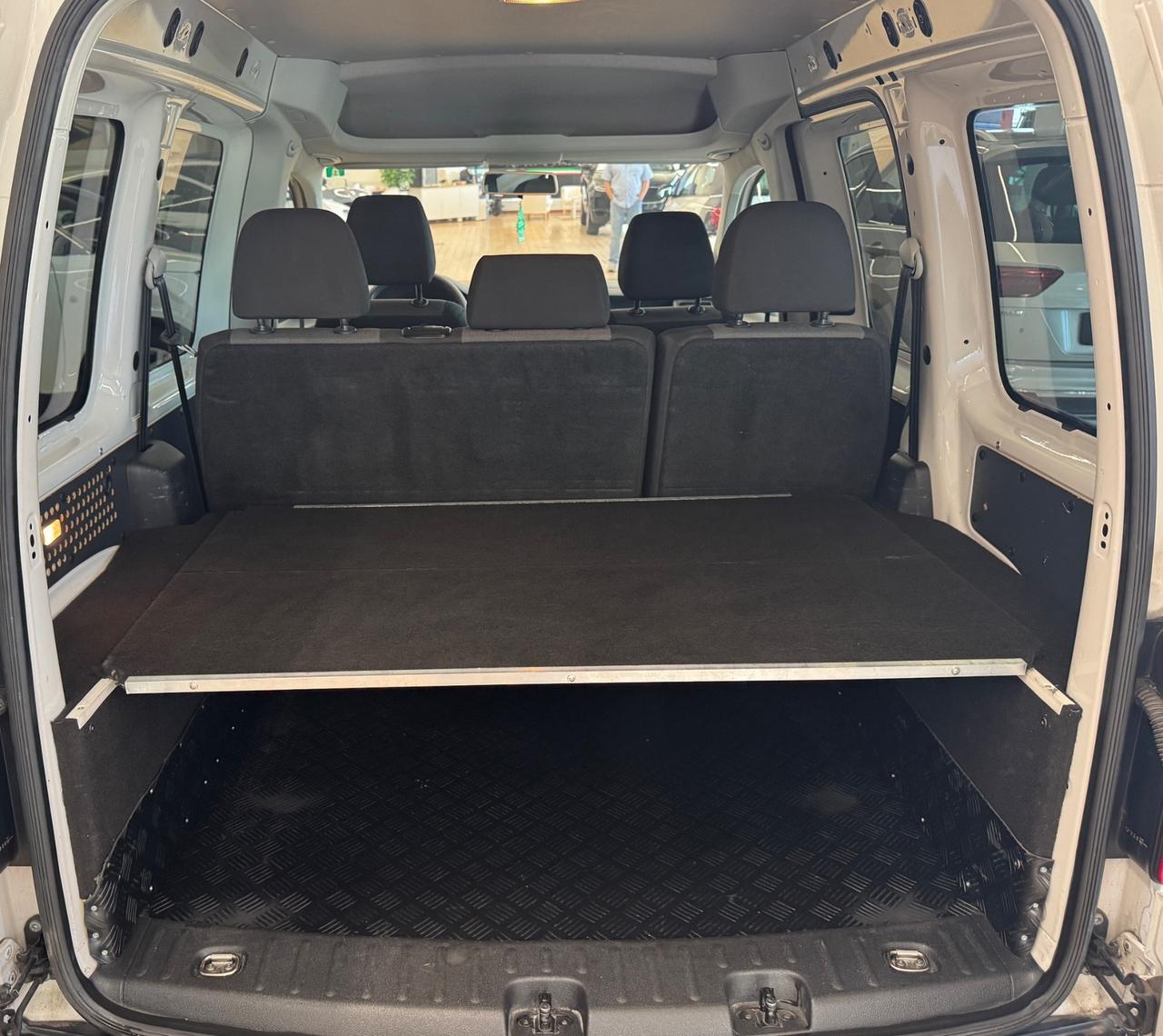 Volkswagen Caddy 2.0 TDI - 4MOTION - 4x4