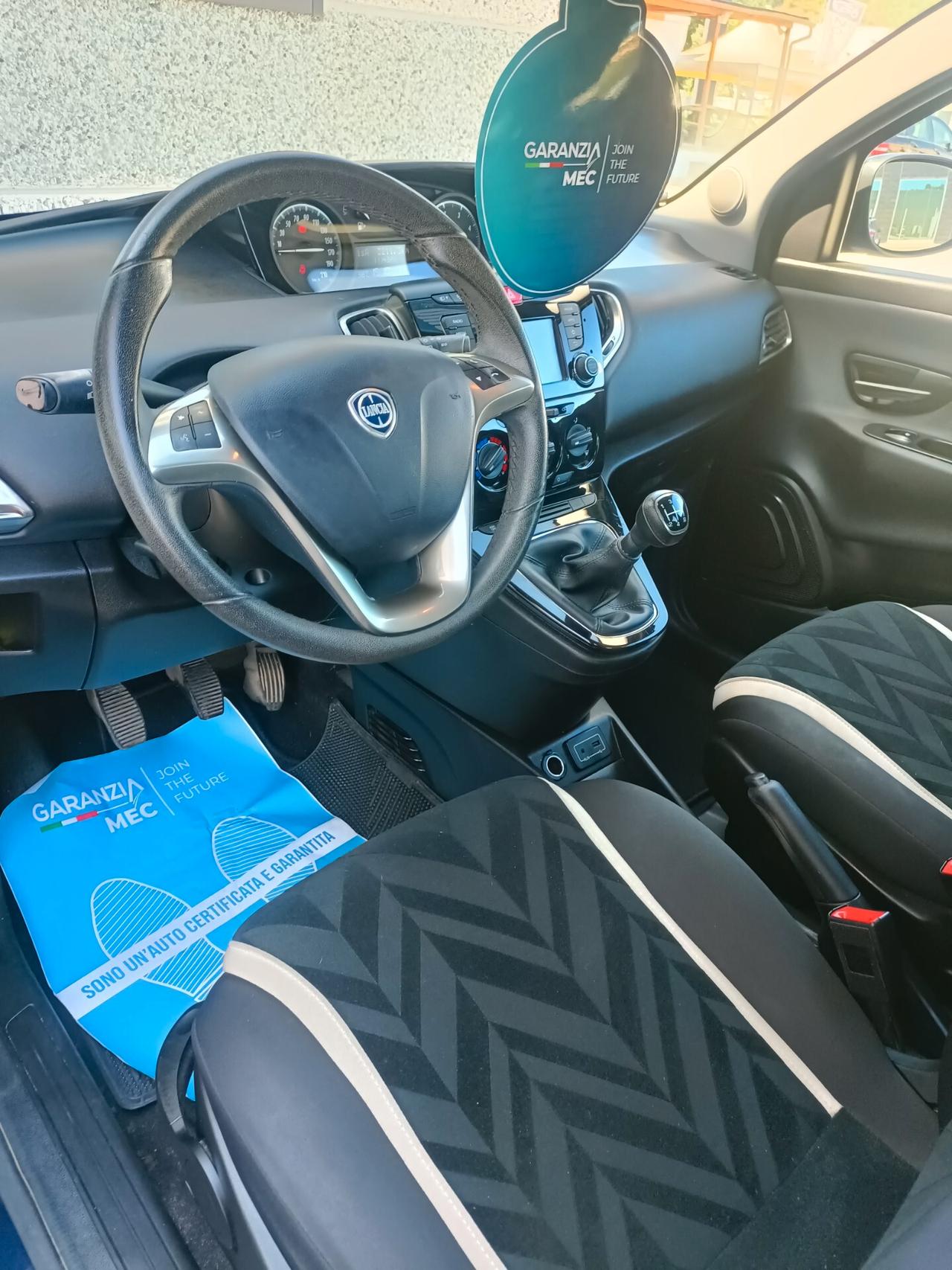 Lancia Ypsilon 1.3 MJT 16V 95 CV 5 porte S&S Silver