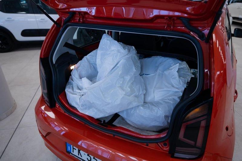 Volkswagen up! 5p 2017 5p 1.0 High 75cv