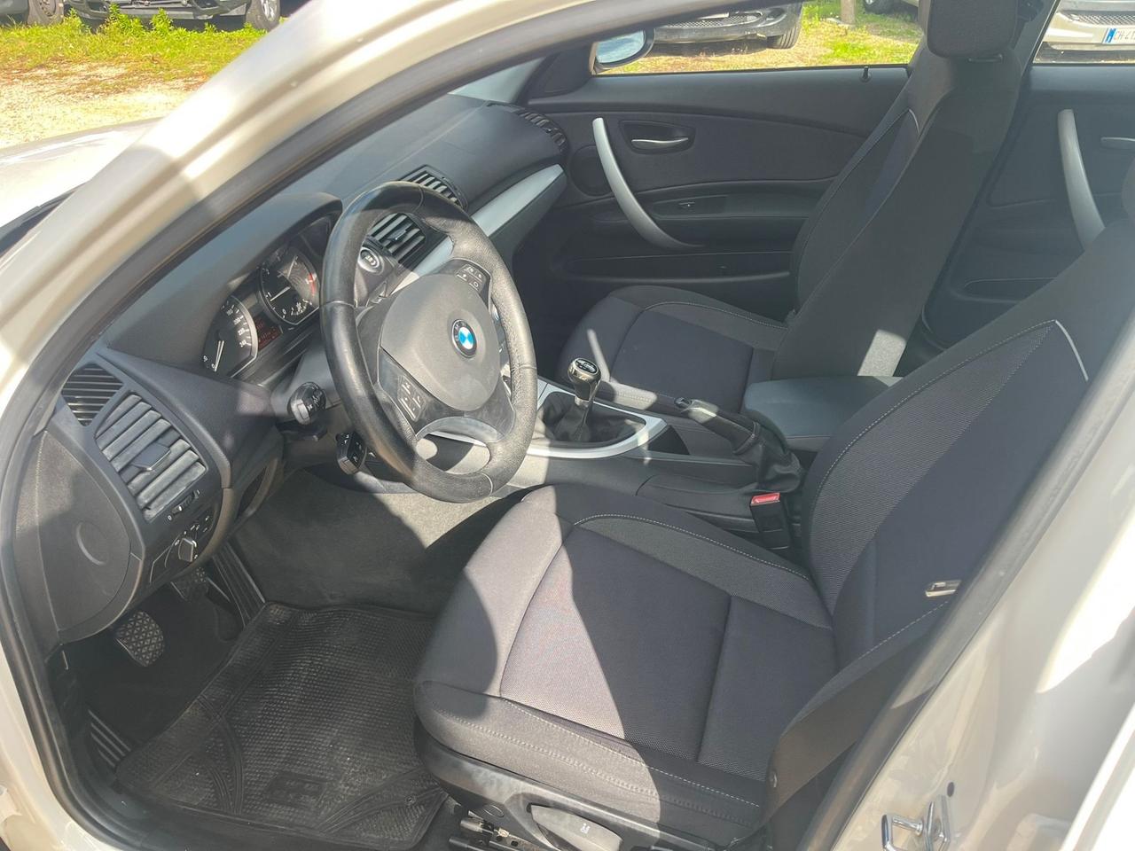 Opel Corsa 1.4 Benzina - Neopatentati