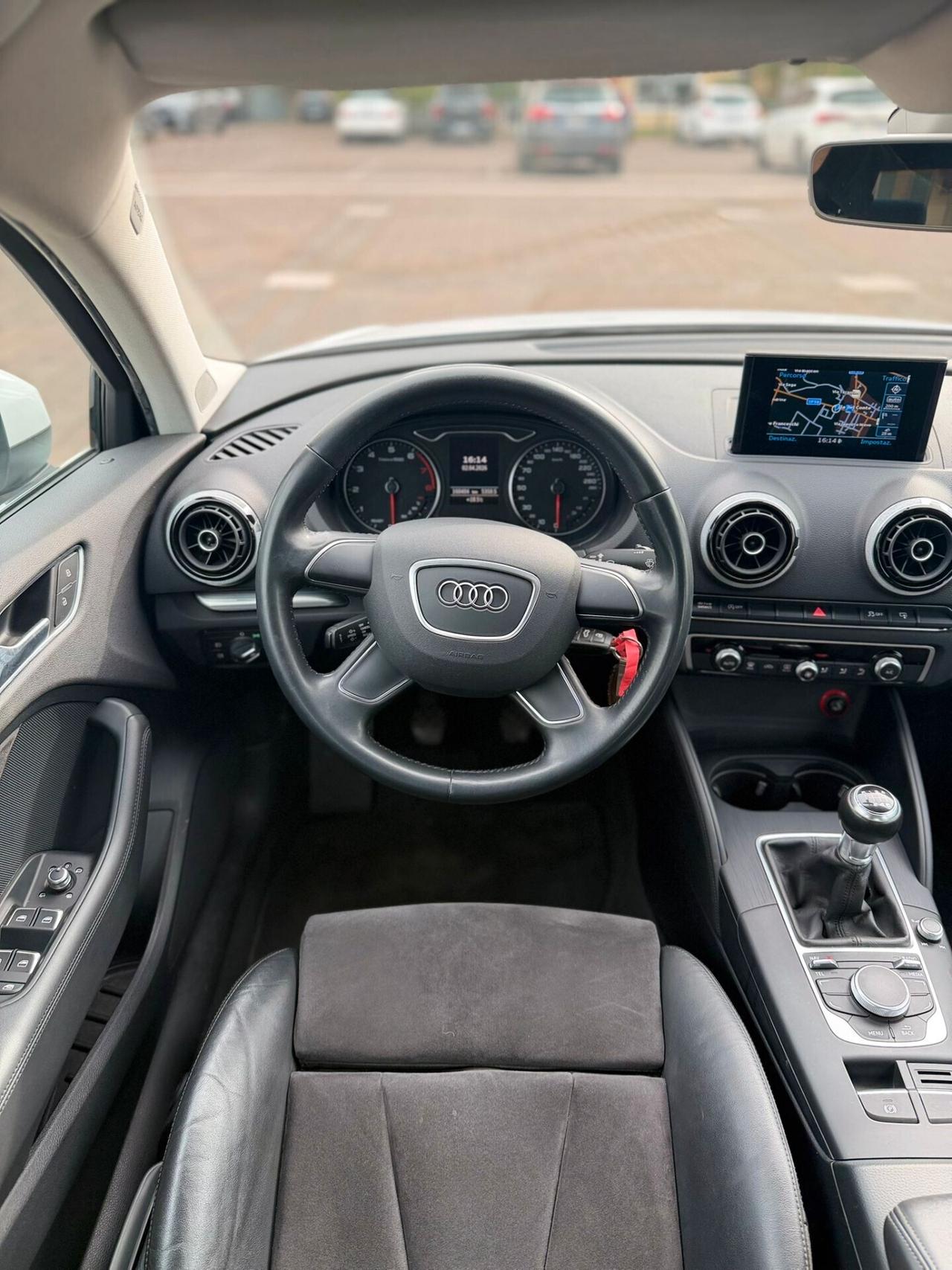 Audi A3 Sedan 1.4 TFSI COD ultra Ambiente