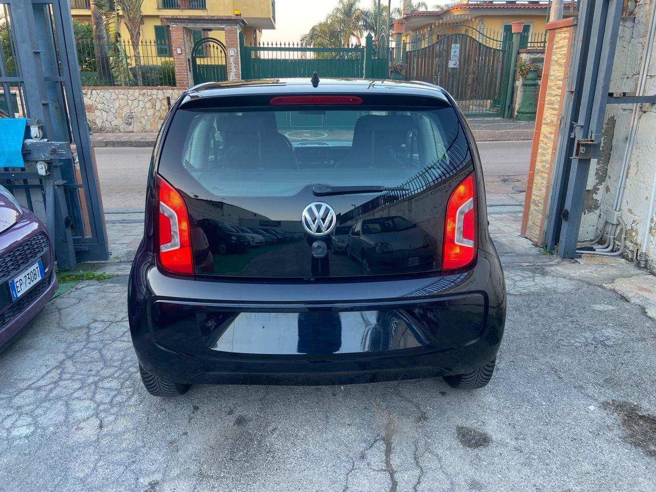Volkswagen up! 1.0 3p. take