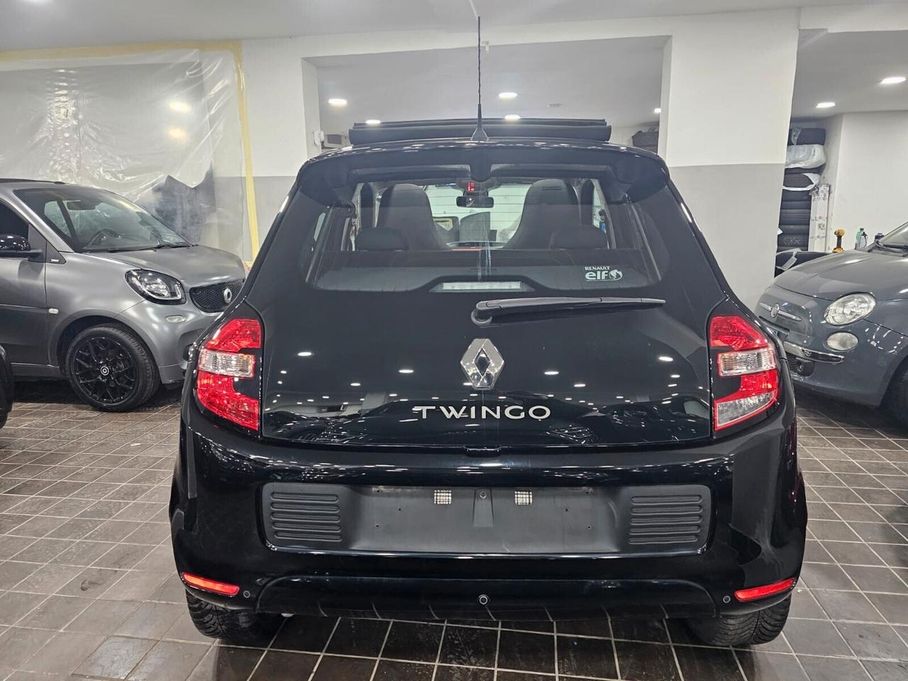 NUOVA RENAULT TWINGO ENERGY INTENS SCe 1.0 BENZ 65CV. GARANZIA UFFICIALE RENAULT. AUTO COME NUOVA.