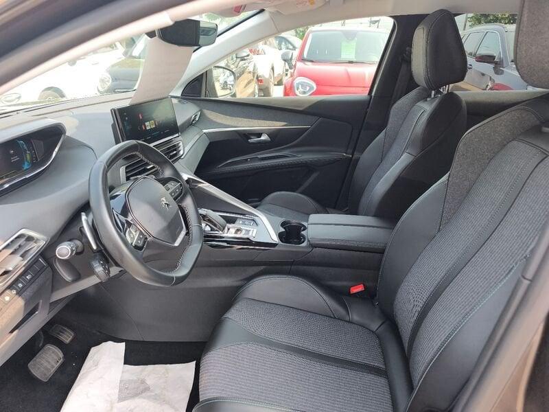 Peugeot 3008 II 2021 1.6 hybrid phev Allure 225cv e-eat8