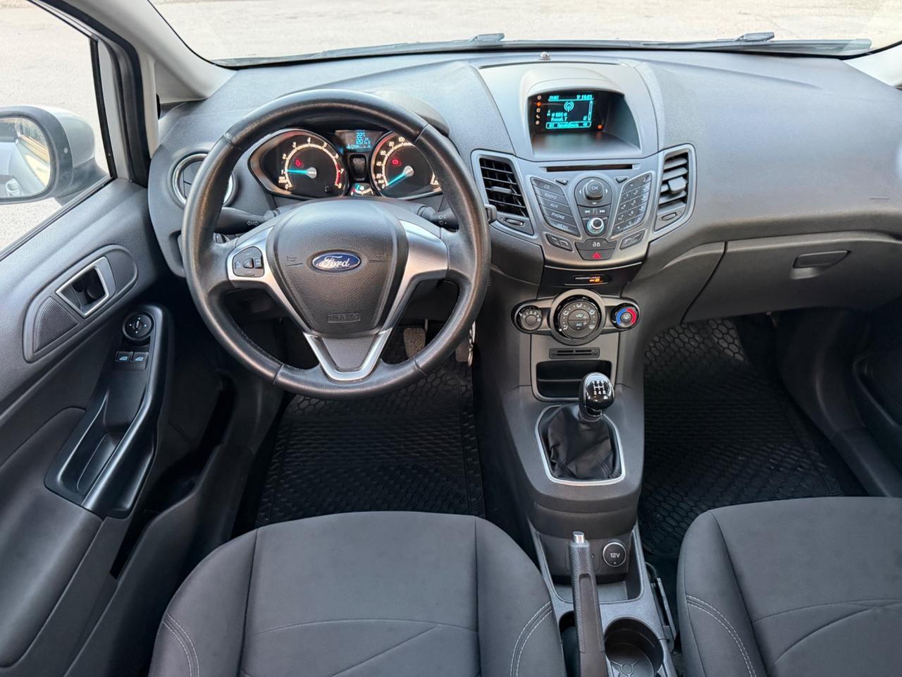 Ford Fiesta 1.2 benzina 60 cv 2014