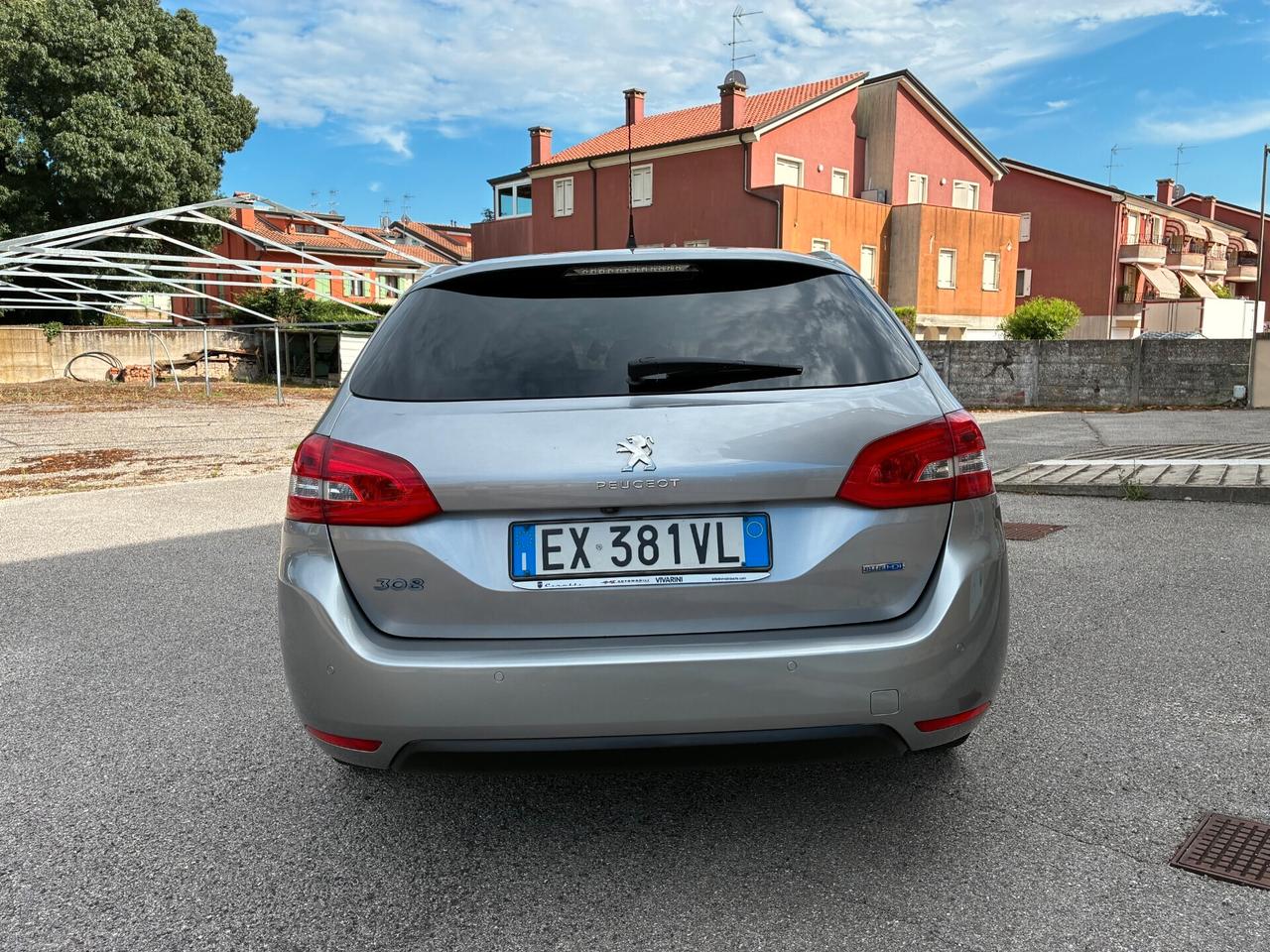 Peugeot 308 BlueHDi 150 S&S SW Allure
