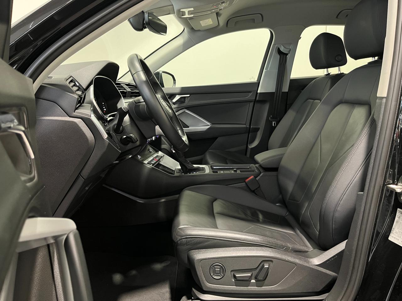 AUDI Q3 35 TDI S-TRONIC QUATTRO BUSINESS ADVANCED