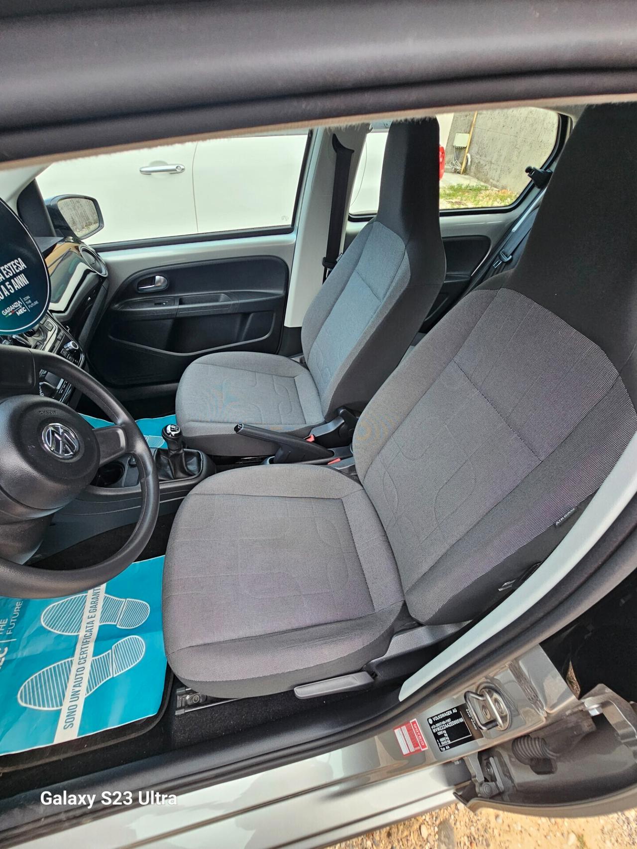 Volkswagen up! Move up!