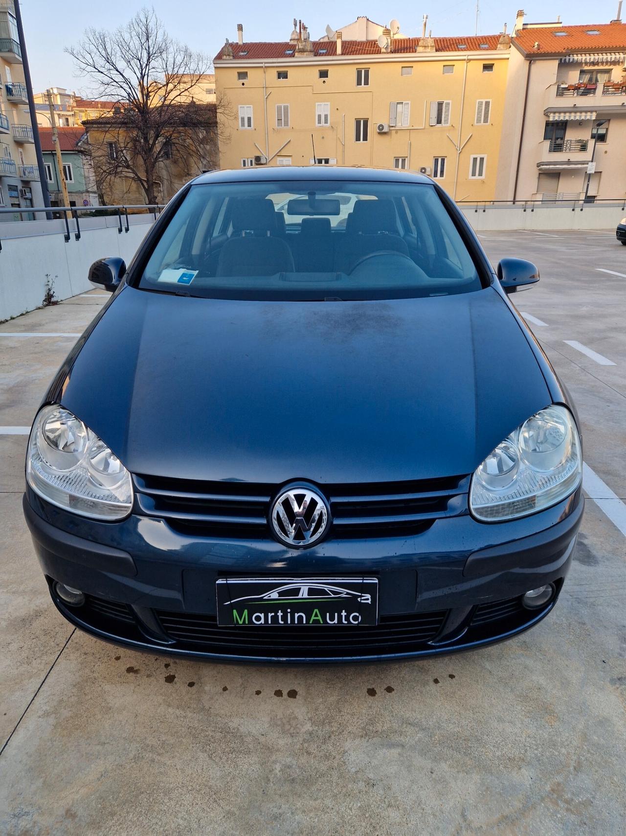 Volkswagen Golf 1.6 5p. 102cv Benz - 2005