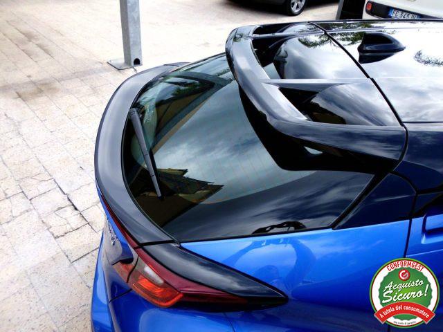 TOYOTA C-HR 1.8 Hybrid E-CVT Business