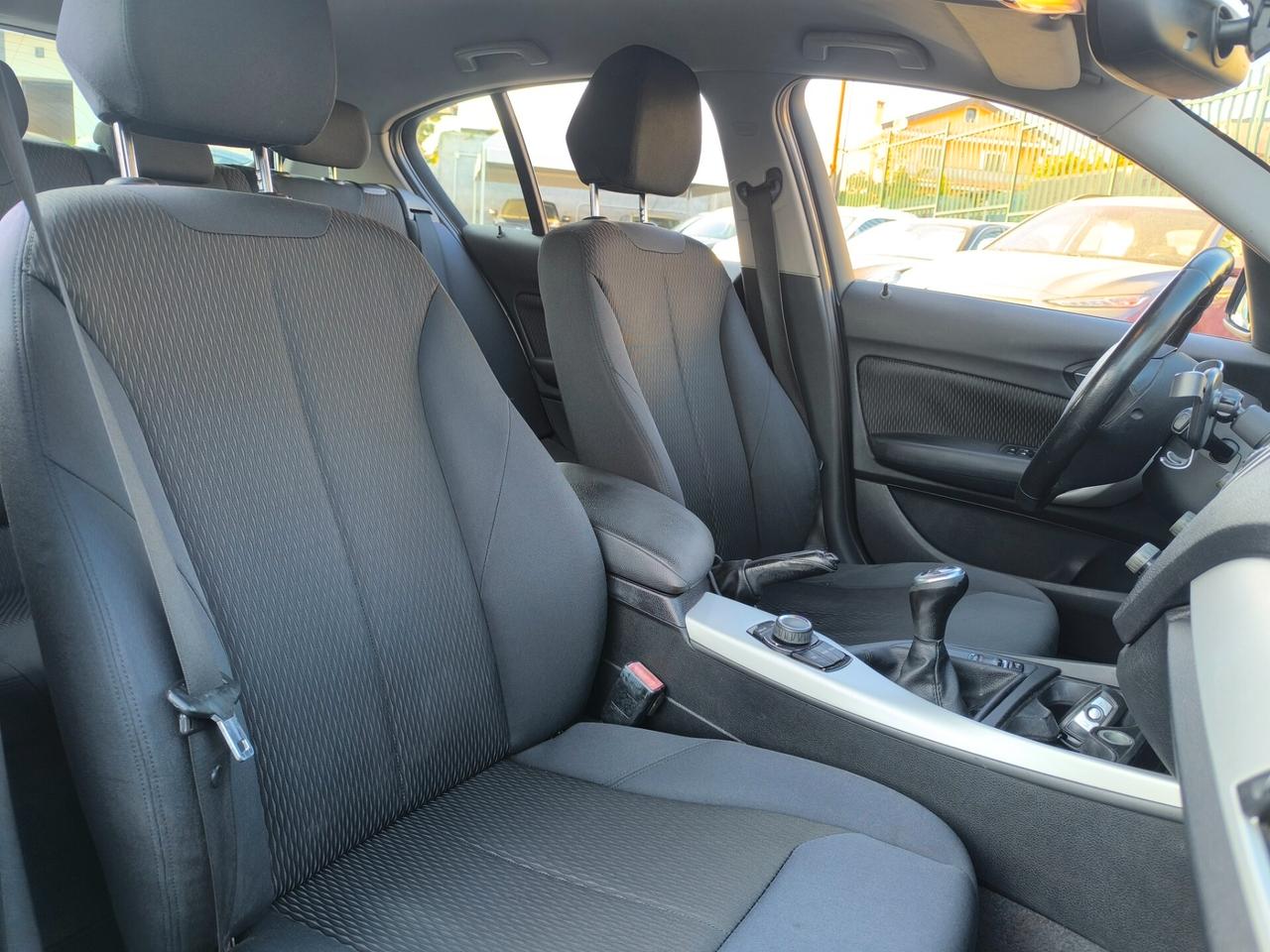 Bmw 116 116d 5p. Urban