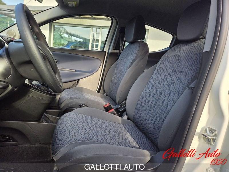 Lancia Ypsilon 1.0 FireFly S&S Hybrid Oro-NESSUN OBBL. FIN.