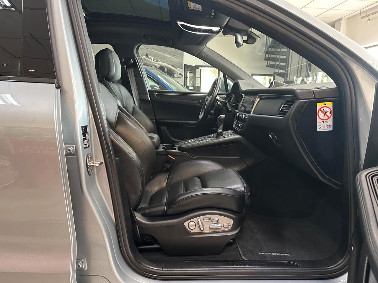 Porsche Macan 2.0 245 HP RESTYLING FULL TENUTA IN MODO MANIACALE