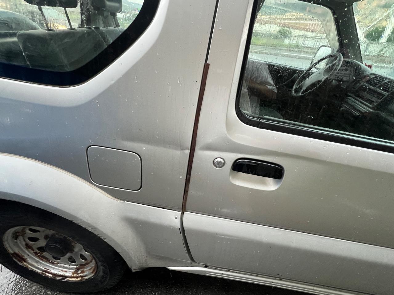 Suzuki Jimny 1.3i 16V cat 4WD JLX unico proprietario