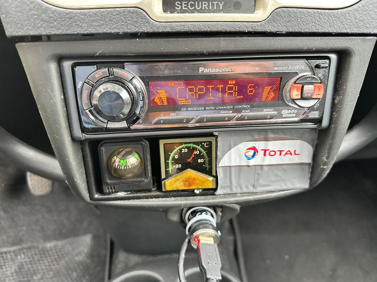 Toyota Yaris 1.0i 16V cat 5 porte Sol