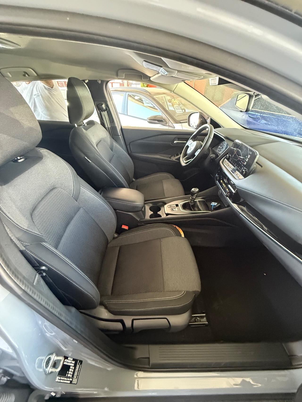 Qashqai MHEV 140 CV Tekna--rate-unipro-b-color