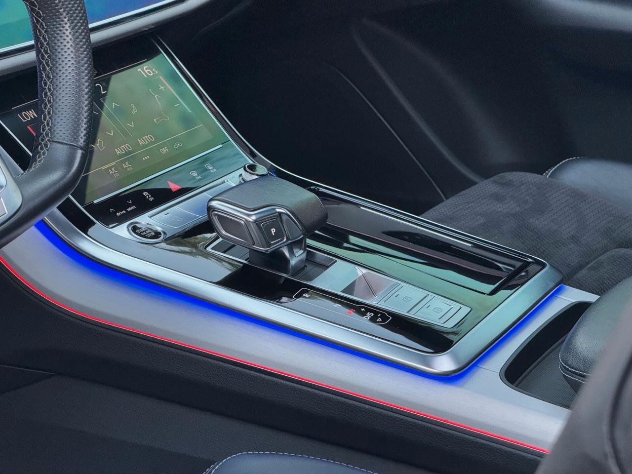 Audi Q8 50 TDI MHEV S line Plus Quatt 286CV TETTO