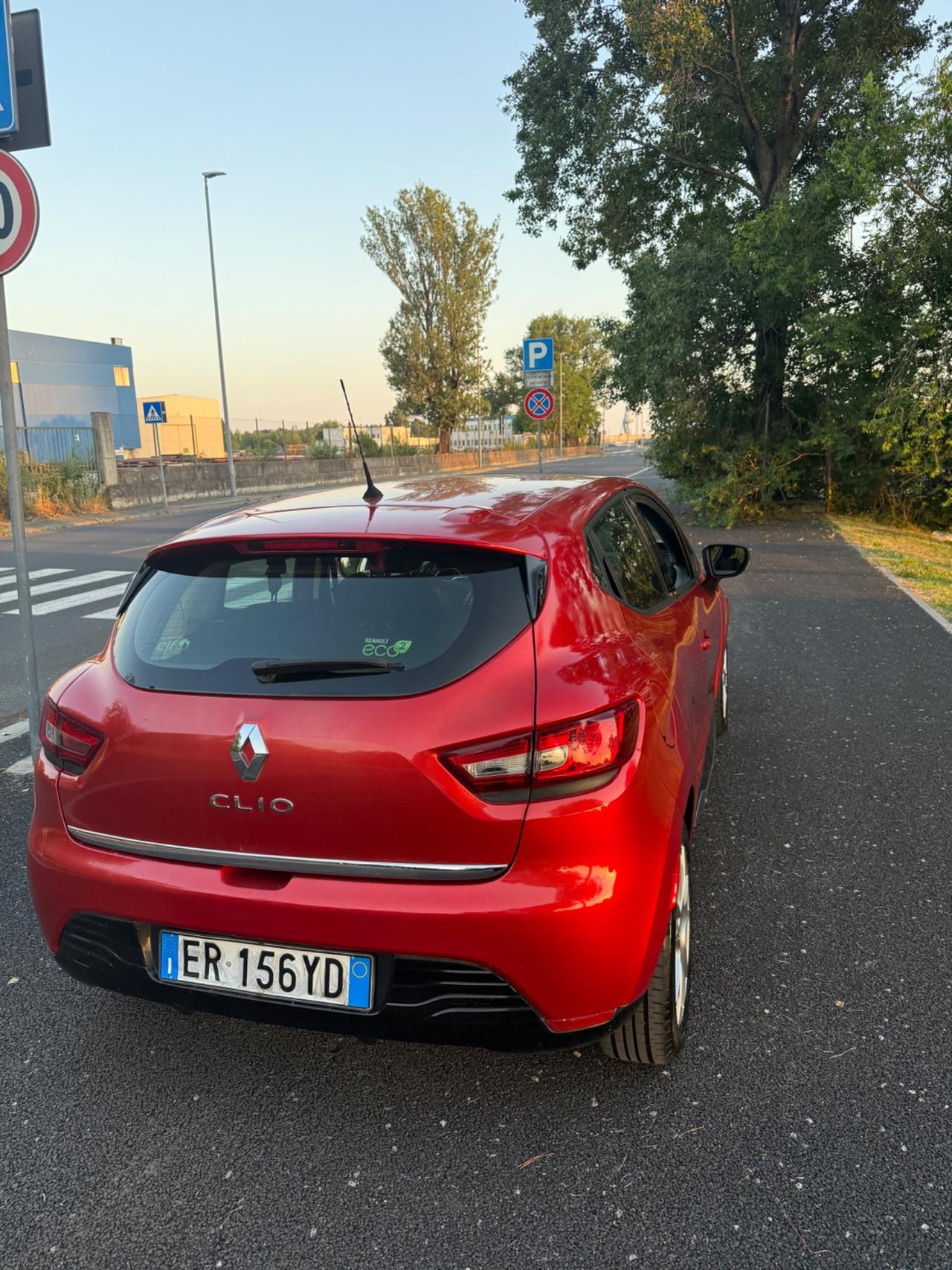 Renault Clio 1.2 75CV 5 porte Wave
