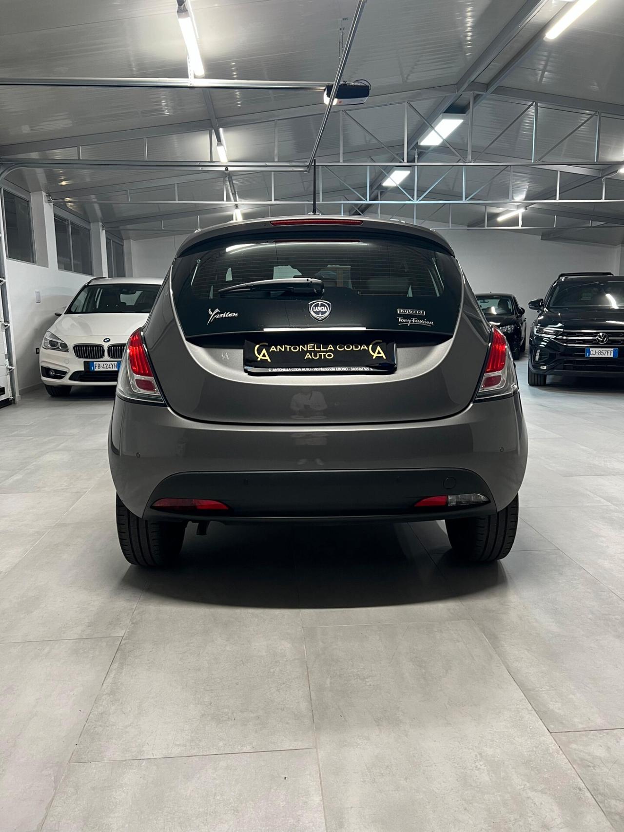 Lancia Ypsilon 1.0 FireFly 5 porte S&S Hybrid Ecochic A. Ferretti
