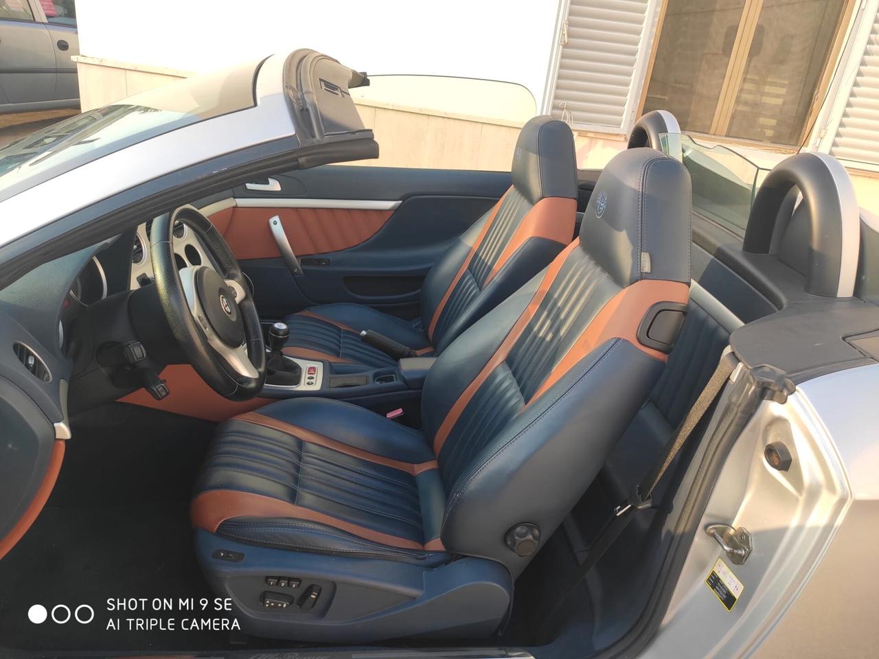 Alfa Romeo Spider 2.2 JTS