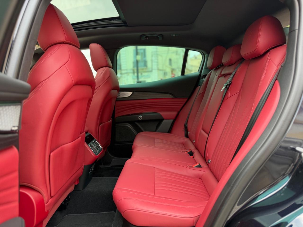 Maserati Grecale 2.0 MHEV 330 CV AWD MODENA TETTO LED