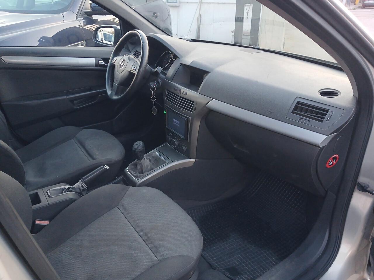 Opel Astra 1.3 CDTI Station Wagon Club