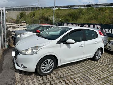 Peugeot 208 1.4 HDi 68 CV 5 porte Active-2014