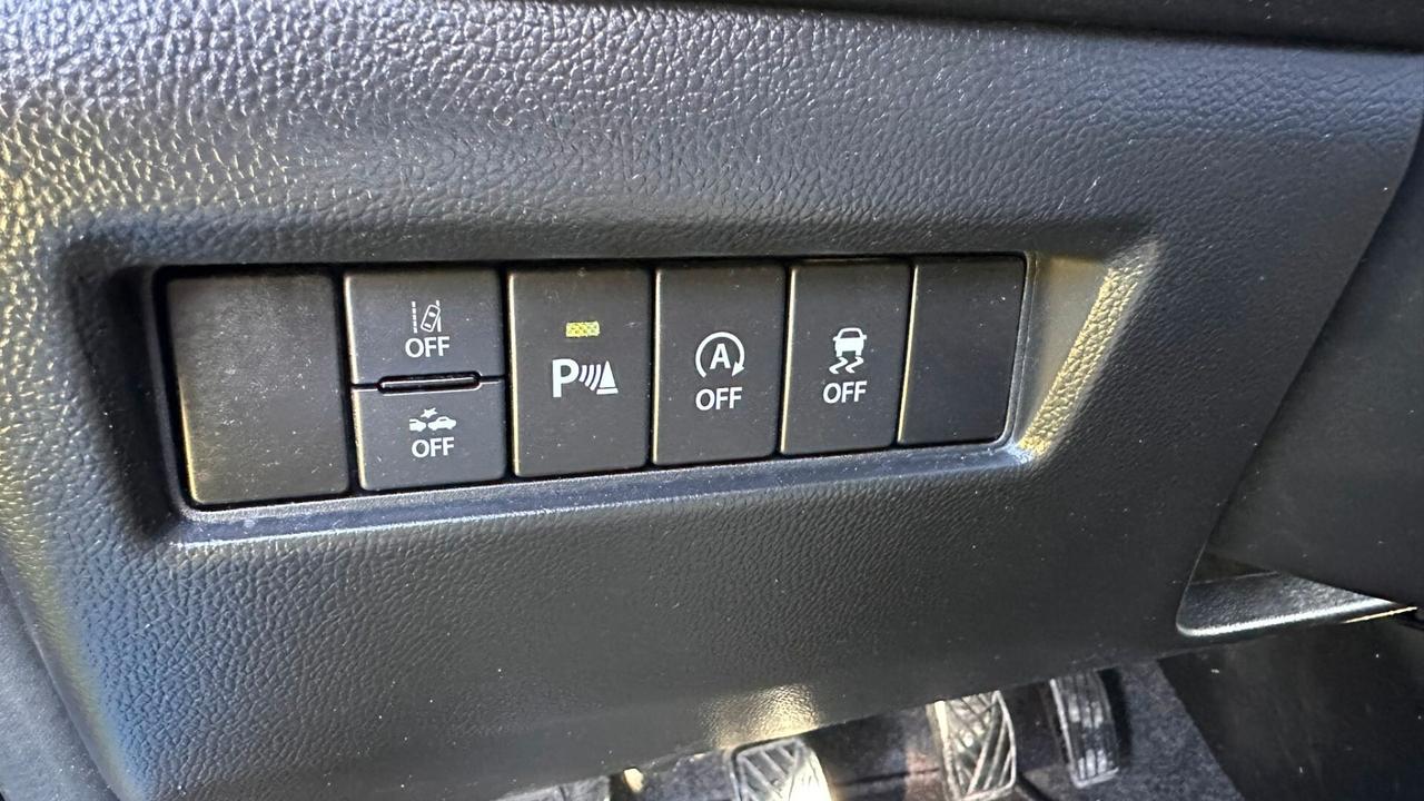 Suzuki Swift 1.2 Hybrid Top 2023 UNIPRO neop LEGGI TESTO