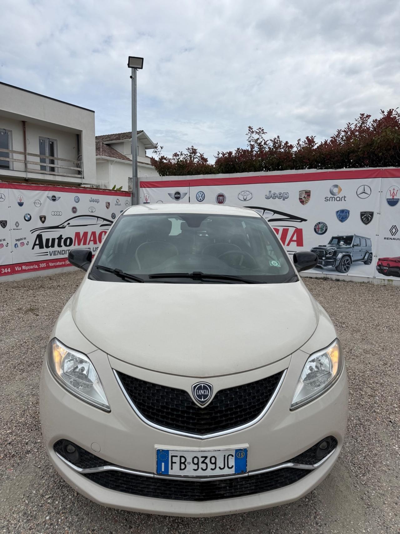 Lancia Ypsilon 1.2 69 CV 5 porte GPL Ecochic Gold
