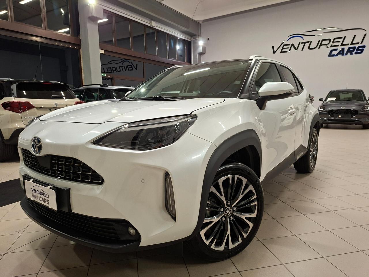 Toyota Yaris Cross 1.5 Hybrid E-CVT AWD-i Lounge