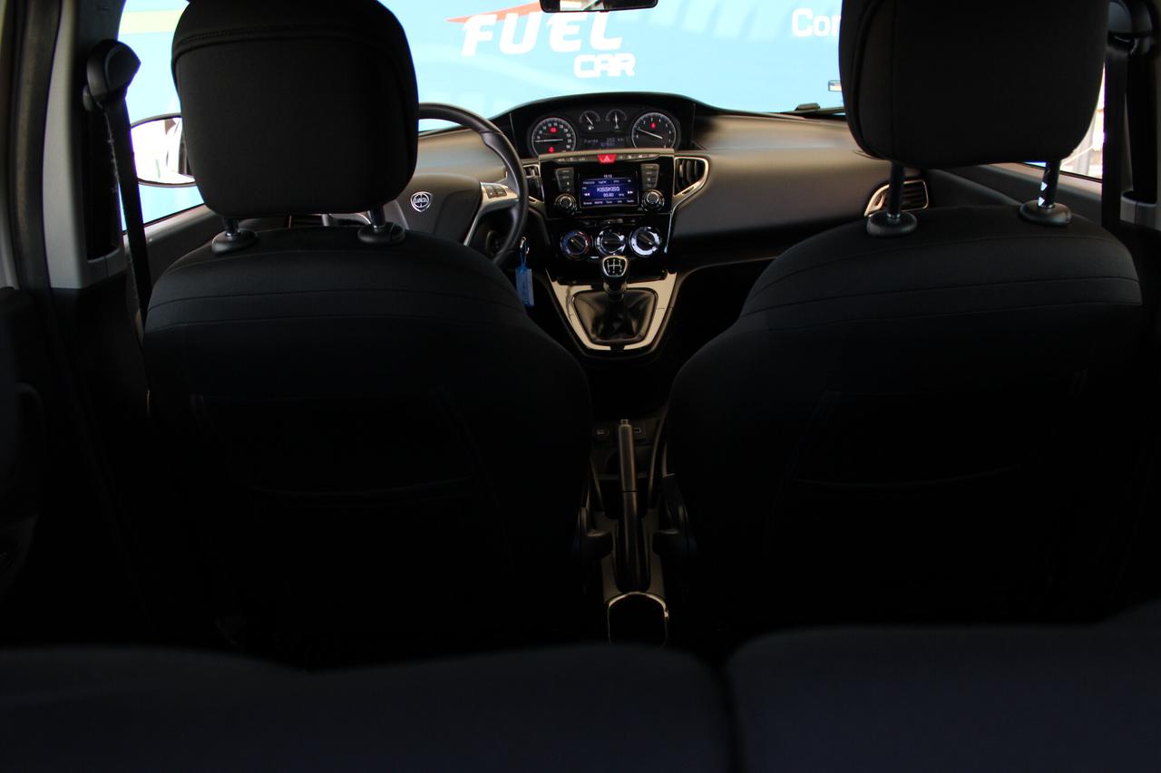 Lancia Ypsilon 1.2 69 CV 5 porte S&S Gold