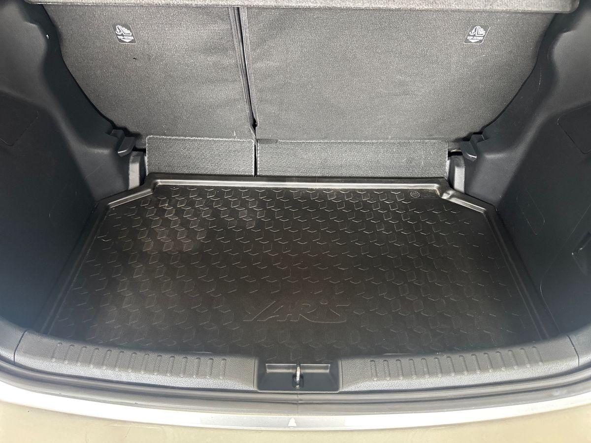 TOYOTA Yaris 4ª serie - Yaris 1.0 5 porte Active