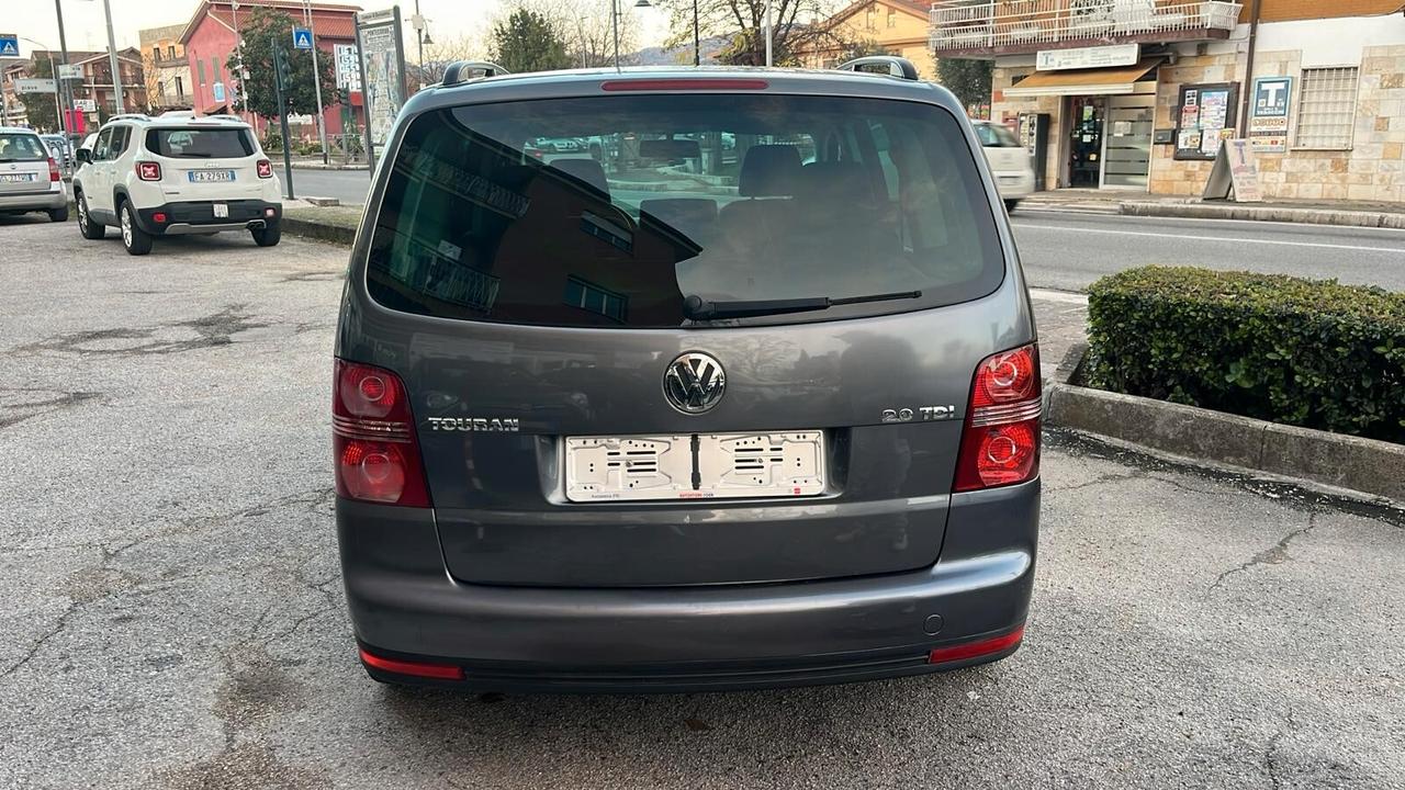 Volkswagen Touran 2.0 16V TDI Highline