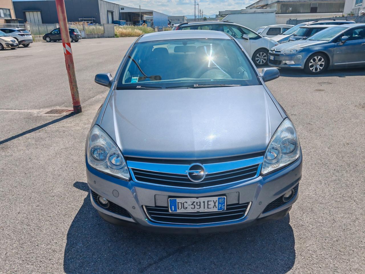 Opel Astra 1.3 CDTI 5 porte Club Unico proprietario