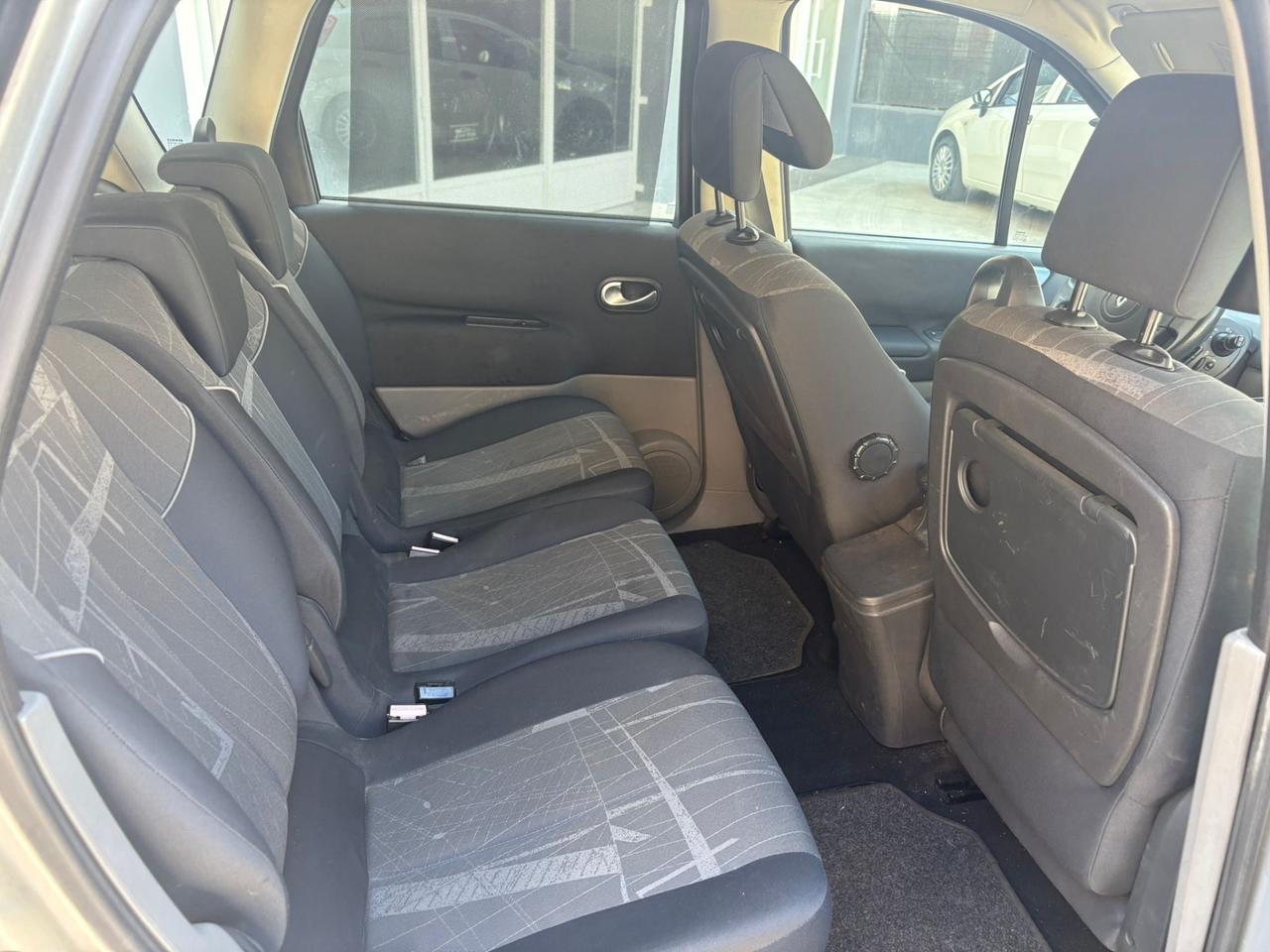 Renault Scenic Grand Scénic 1.5 dCi/105CV Pack