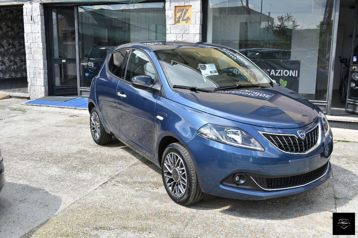 LANCIA - Ypsilon - 1.0 FireFly 5p.S&S Hyb. Platino