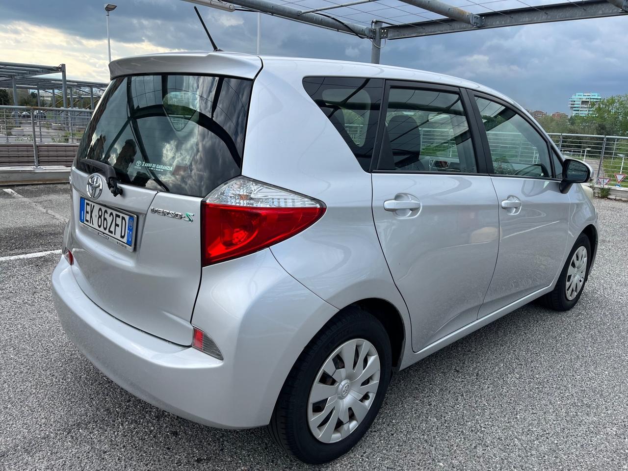 Toyota Verso-S 1.3 MT Active