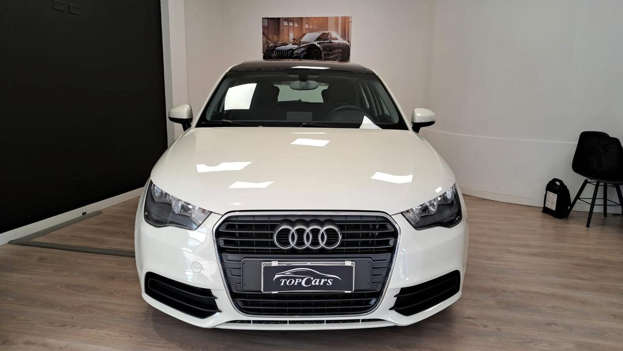 Audi A1 1.6 TDI 90CV con TETTO
