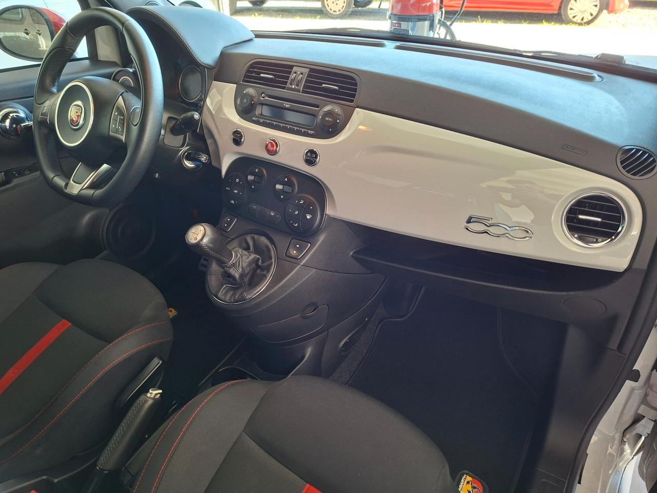 Abarth 500 1.4T CINGHIA FATTA / XENON / SENSORI