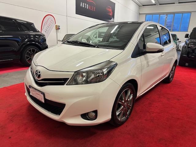 TOYOTA - Yaris 5p 1.3 Lounge NEOPATENTATI