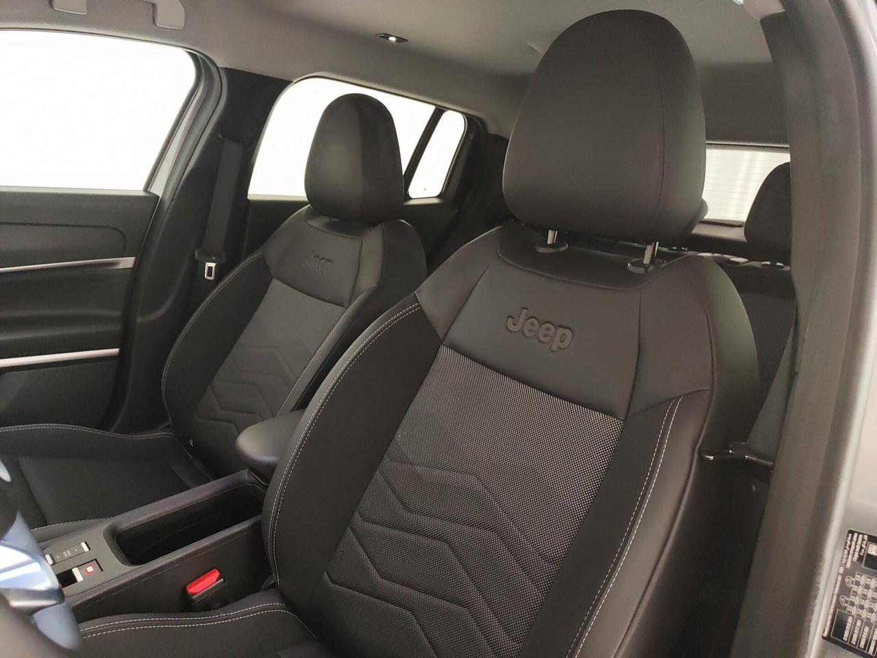 Jeep Avenger 1.2 Turbo 100 CV Summit